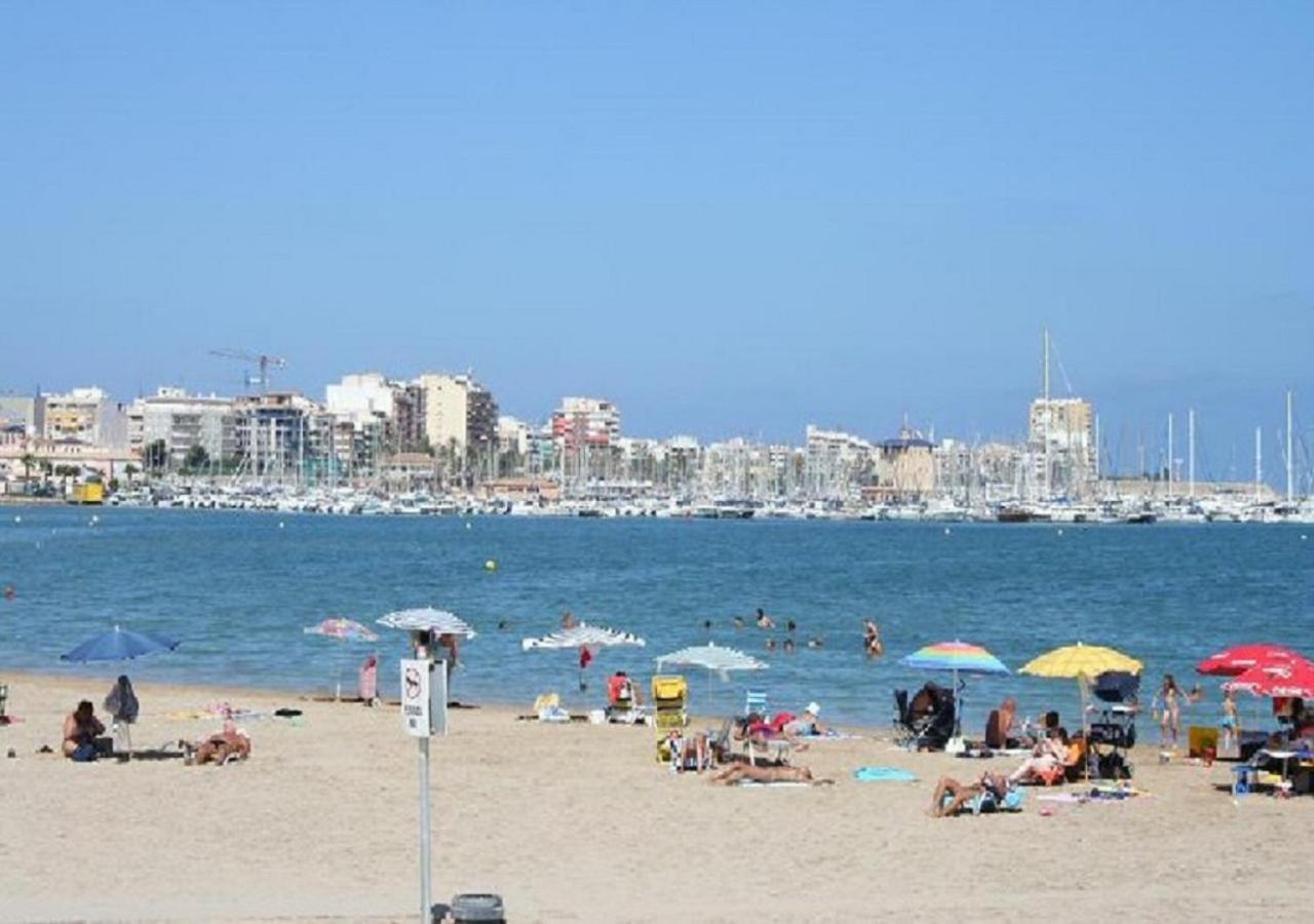 Torrevieja, La Torreta Ground Floor Apartment With Large Private Patio Garden Bagian luar foto