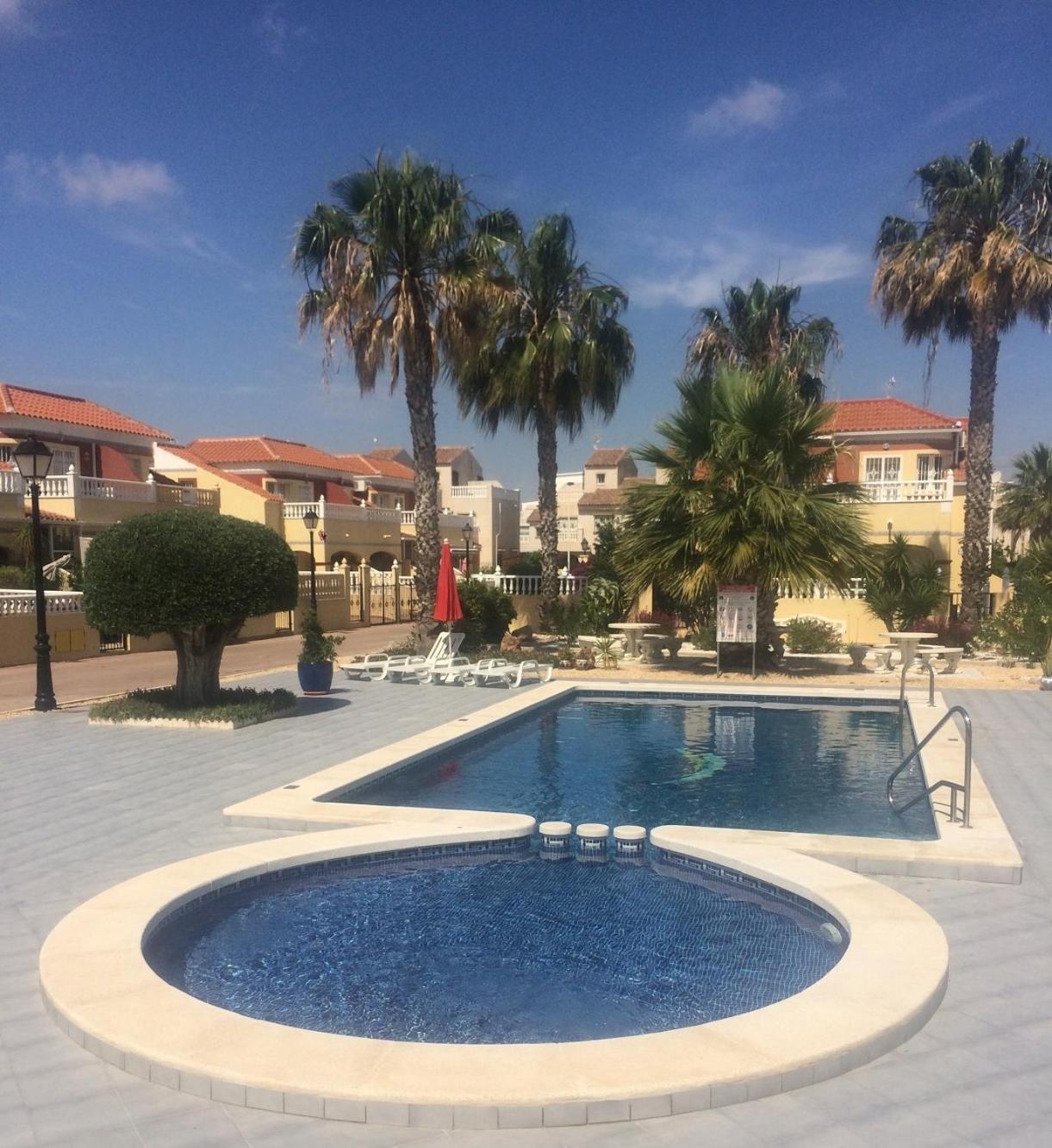 Torrevieja, La Torreta Ground Floor Apartment With Large Private Patio Garden Bagian luar foto